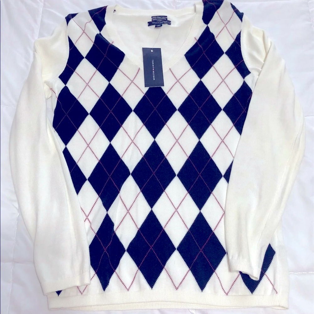 NWT Medium Tommy Hilfiger Argyle V Neck Sweater